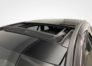 https://vehicle.imgix.net/4272653/d3cfbbfc-e18e-45b5-9d2c-0f9898ee8b27.jpg