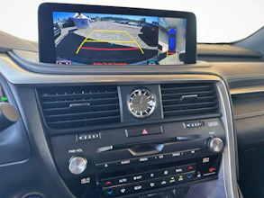 https://vehicle.imgix.net/4272670/60f82799-0b46-404e-8e57-d478bf1f640c.jpg