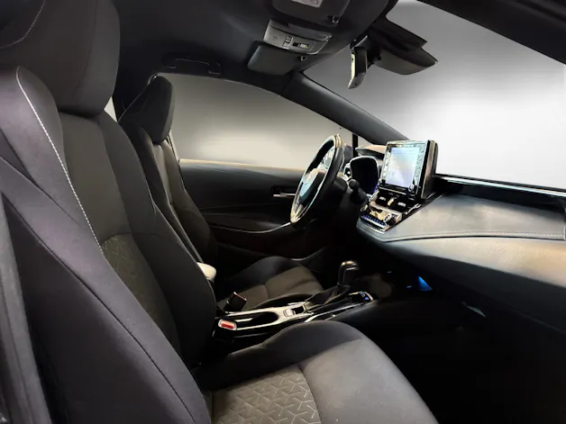 Suzuki Swace 1.8 Compact Top Hybrid