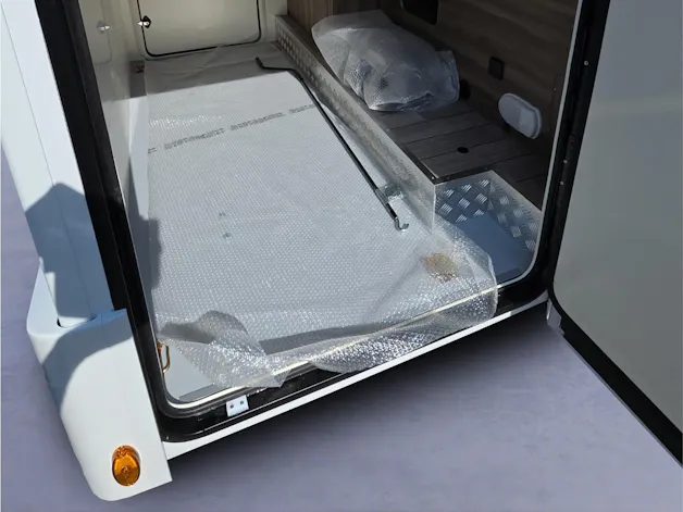 Ford Transit Roller Team Kronosfit 281 TL mit Hubbett, sehr gut Ausgestattet