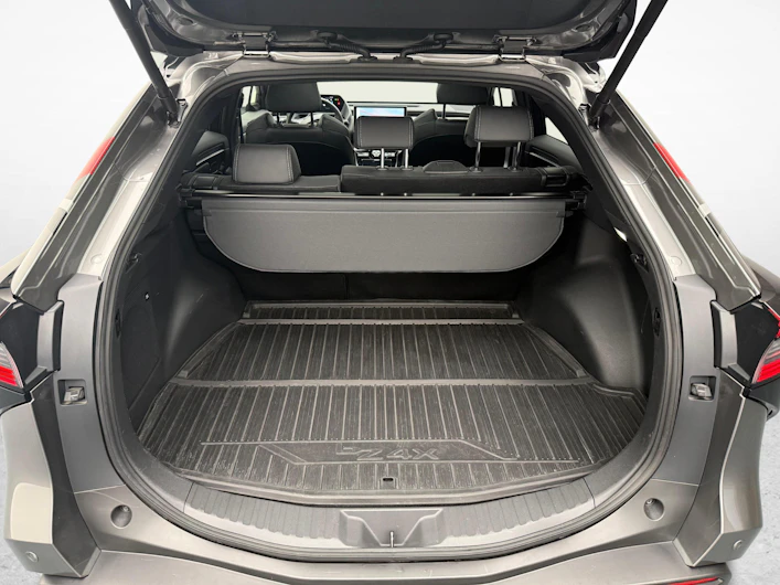 Fahrzeugbild TOYOTA BZ4X