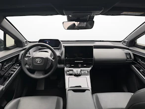 https://vehicle.imgix.net/4272762/9f36fdf3-c567-4818-b25d-3e6b80e7c953.jpg