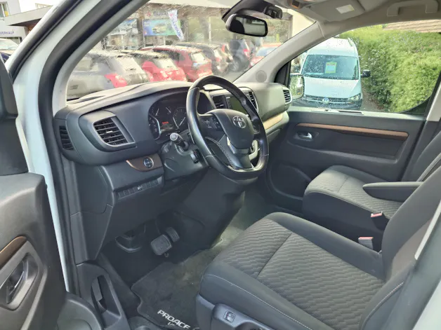 Toyota PROACE Verso L2 2.0 D Trend
