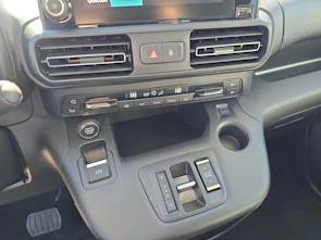 image du véhicule CITROEN e-Berlingo Feel / ab 3,99% Leasing bei Abschluss einer Protect Autoversicherung
