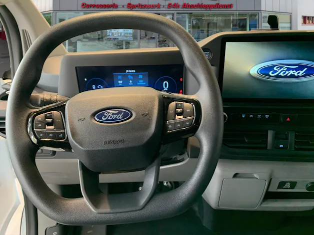 Ford Transit C Van 320 L1 2.5 Duratec 233 Trend PHEV