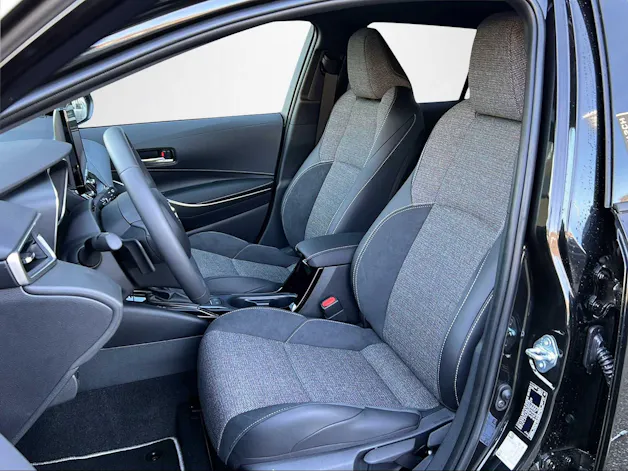 Toyota Corolla Touring Sports 2.0 HSD Swiss Edition