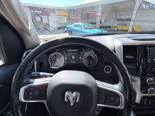 Dodge USA RAM CREW CAB  5.7 HEMI 4x4 SATTELKUPPLUNG
