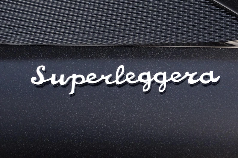 immagine del veicolo ASTON MARTIN DBS