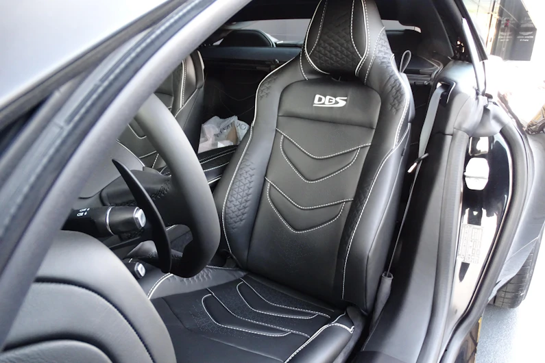 immagine del veicolo ASTON MARTIN DBS