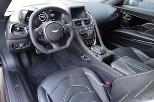 immagine del veicolo ASTON MARTIN DBS Superleggera Volante 5.2 V12 Bi-Turbo