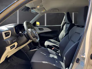Suzuki Swift 1.2 Sakura Top Hybrid