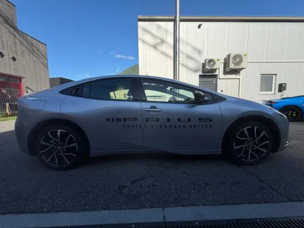 Toyota Prius 2.0 Plug-In-Hybrid Style