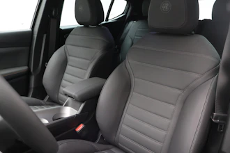 https://vehicle.imgix.net/4273191/89b1b8a1-fc8d-4087-86ba-5e9f13a8bd9f.JPG