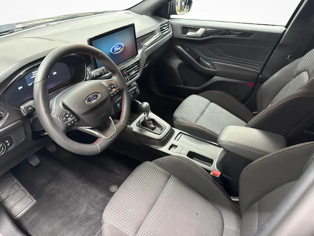 Ford Focus Station Wagon 1.0i EcoB Hybrid 125 ST-Line X
