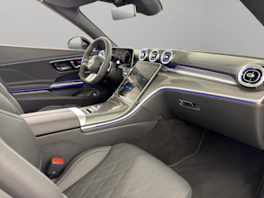 https://vehicle.imgix.net/4273208/08542880-2704-457a-95bf-b3f11bd5e1e3.jpg