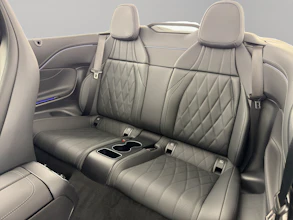 https://vehicle.imgix.net/4273208/55df36d3-f421-454b-8333-f7996919cb7e.jpg