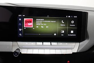 https://vehicle.imgix.net/4273215/bee204a4-f3b2-40ff-b78f-5c0ce4aa570a.JPG