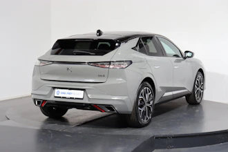 https://vehicle.imgix.net/4273220/294e4dbf-732a-4a60-af3e-61db17c5fe88.JPG