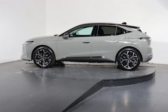 https://vehicle.imgix.net/4273220/672fc2ca-8f0c-4722-9726-94309f11238d.JPG