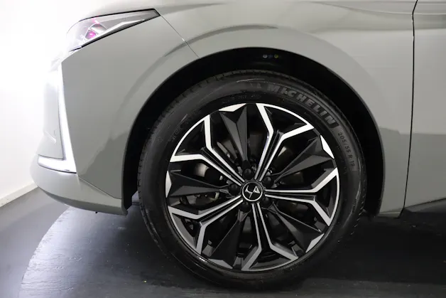 DS Automobiles 4 1.6 E-Tense Opéra