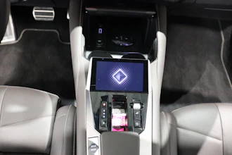 https://vehicle.imgix.net/4273220/9622c73e-f24e-45c0-8310-394321ee469f.JPG