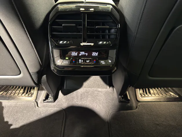 BMW iX xDrive50
