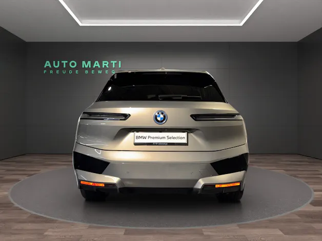 BMW iX xDrive50