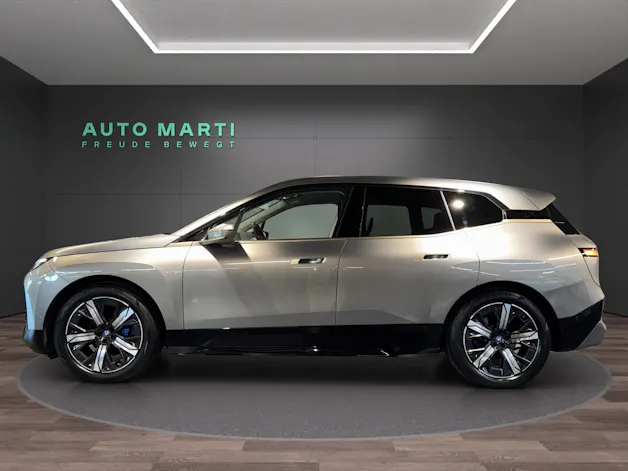 BMW iX xDrive50