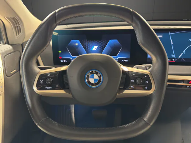 BMW iX xDrive50