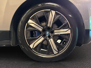 BMW iX xDrive50