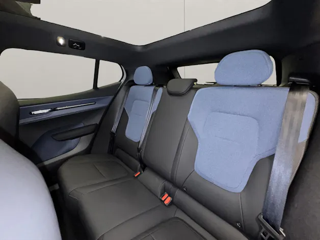Volvo EX30 CC E60 Twin Performance AWD