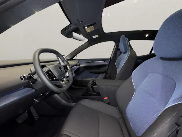 Volvo EX30 CC E60 Twin Performance AWD