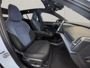 Volvo EX30 E60 Twin Ultra Performance AWD