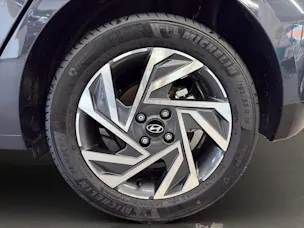 Hyundai i20 1.0 T-GDi Amplia