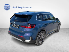 https://vehicle.imgix.net/4273478/0ed7ff51-4530-4877-8bb6-6aeff6811594.jpg