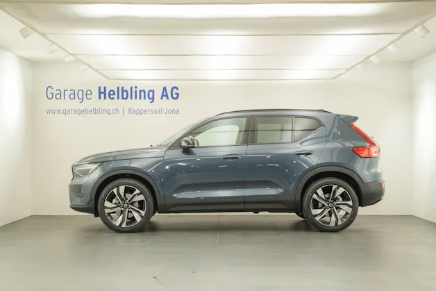 Volvo XC40 2.0 B3 MH Plus Dark
