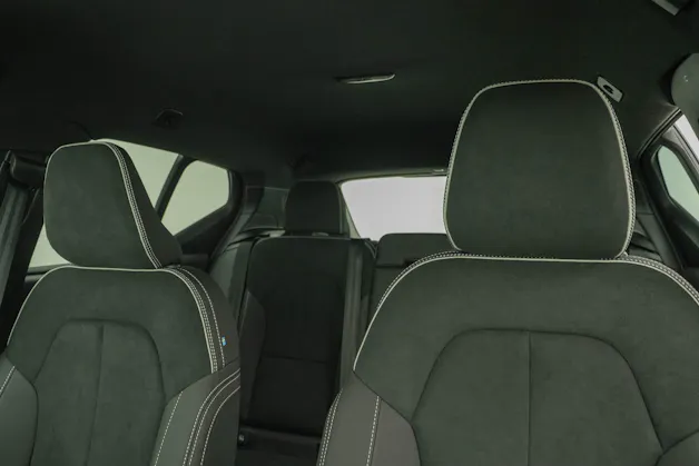 Volvo XC40 2.0 B3 MH Plus Dark