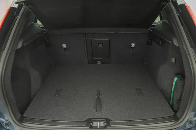 Volvo XC40 2.0 B3 MH Plus Dark