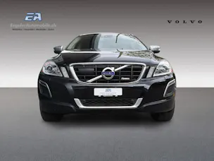 Volvo XC60 2.4 D5 Kinetic R-Design AWD