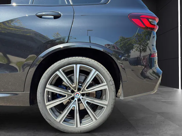 BMW X5 M50i xDrive