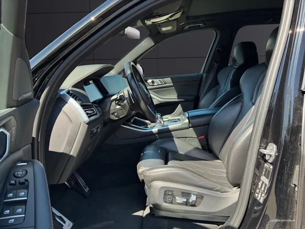 BMW X5 M50i xDrive
