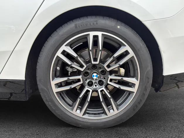 BMW 520d xDrive 48V M Sport