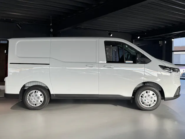 Maxus eDeliver 7 L1 77kWh