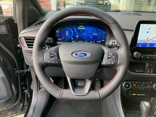 Ford Puma 1.0 MHEV ST-Line X Automat