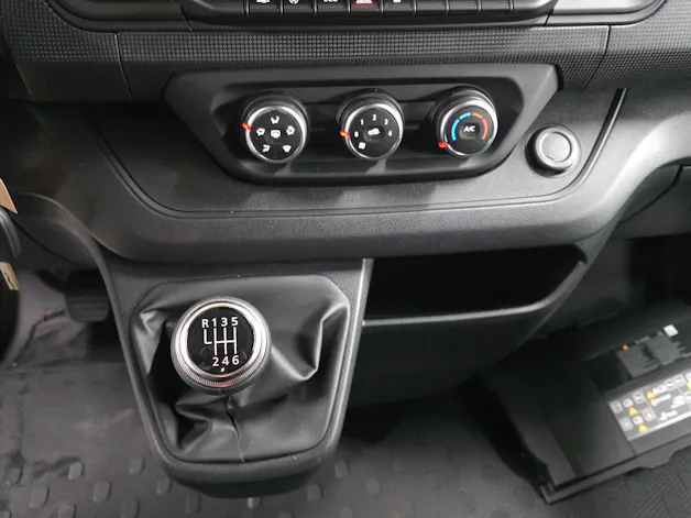 Renault Trafic Blue dCi 110 Passenger Equilibre