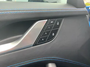Porsche 911 Turbo S *** TRAUM IN SHARKBLUE ***