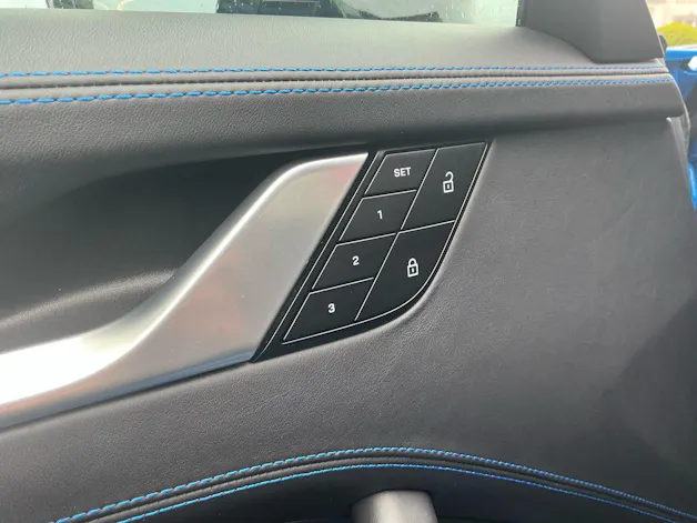 Porsche 911 Turbo S *** TRAUM IN SHARKBLUE ***