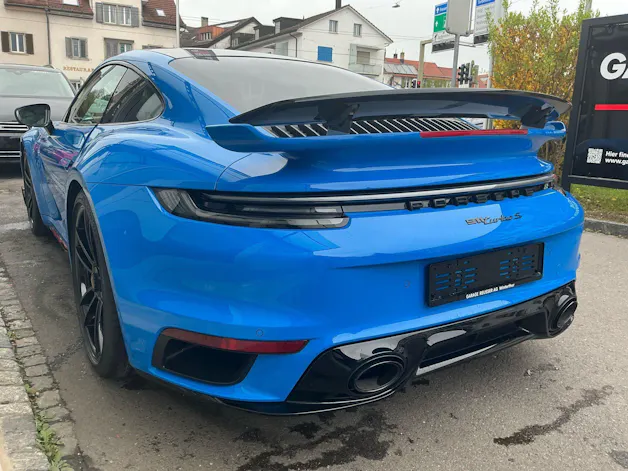 Porsche 911 Turbo S *** TRAUM IN SHARKBLUE ***