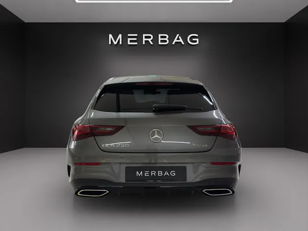 Mercedes-Benz CLA Shooting Brake 250 4Matic 8G-DCT