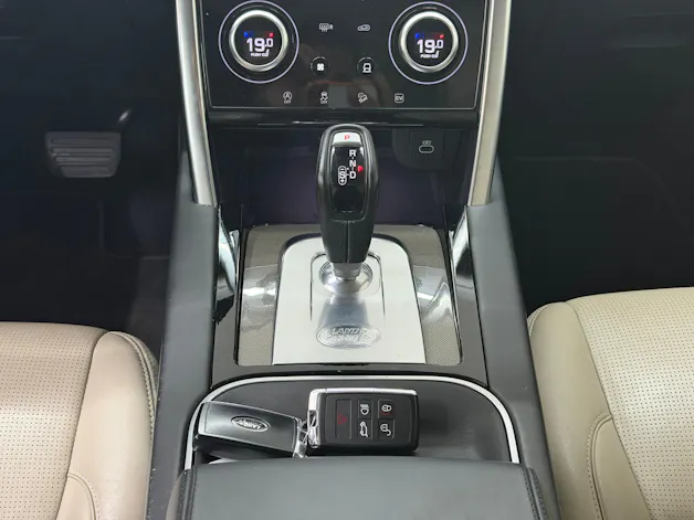 Land Rover Discovery Sport P300e 1.5 PHEV HSE AT8